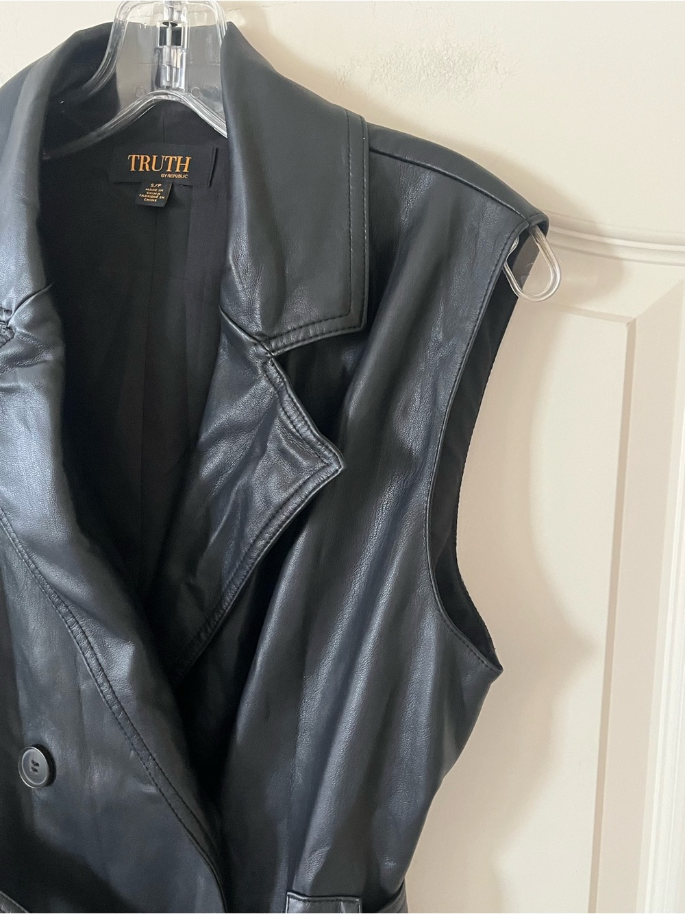 Truth by Republic Faux Leather Dress Vest with Wrap tie/buttons Size Small - Picture 12 of 16